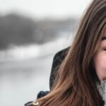 Kaip apsaugoti plaukus žiemą: dažniausios klaidos ir veiksmingi sprendimai