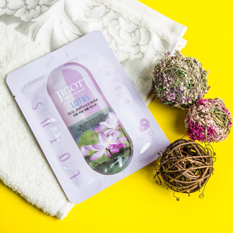 Lakštinė Veido Kaukė su Lotoso ekstraktu Jigott Lotus Real Ampoule Mask, 27 ml